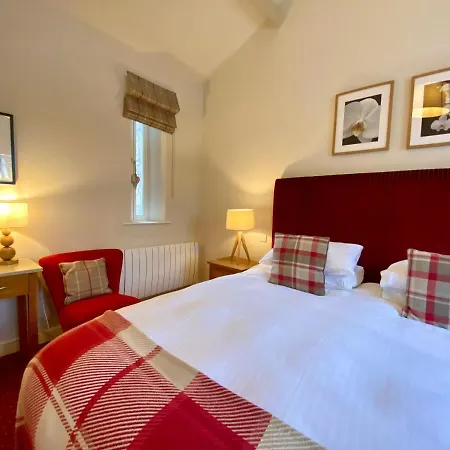 The Craven Arms 3*