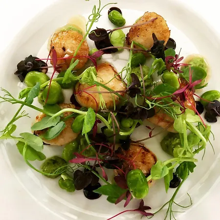 The Craven Arms 3*