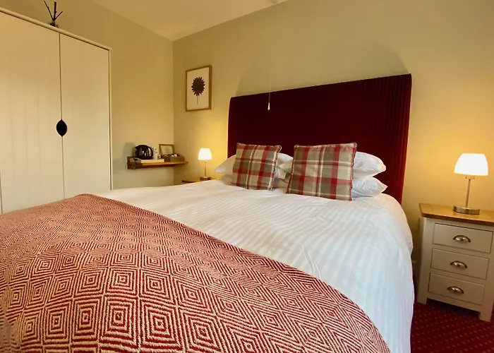 The Craven Arms Settle