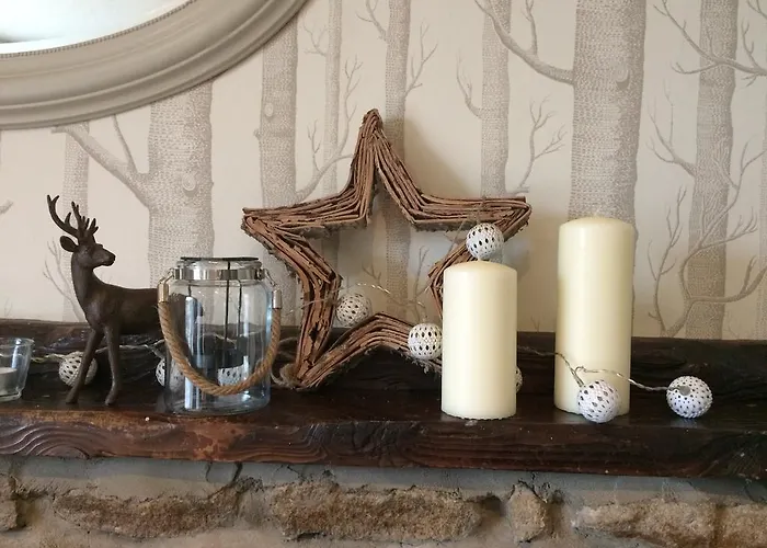 The Craven Arms Settle